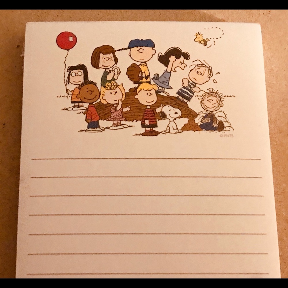 New Long Lined Snoopy Pad 100 Lined Sheets Two Magnets on Back